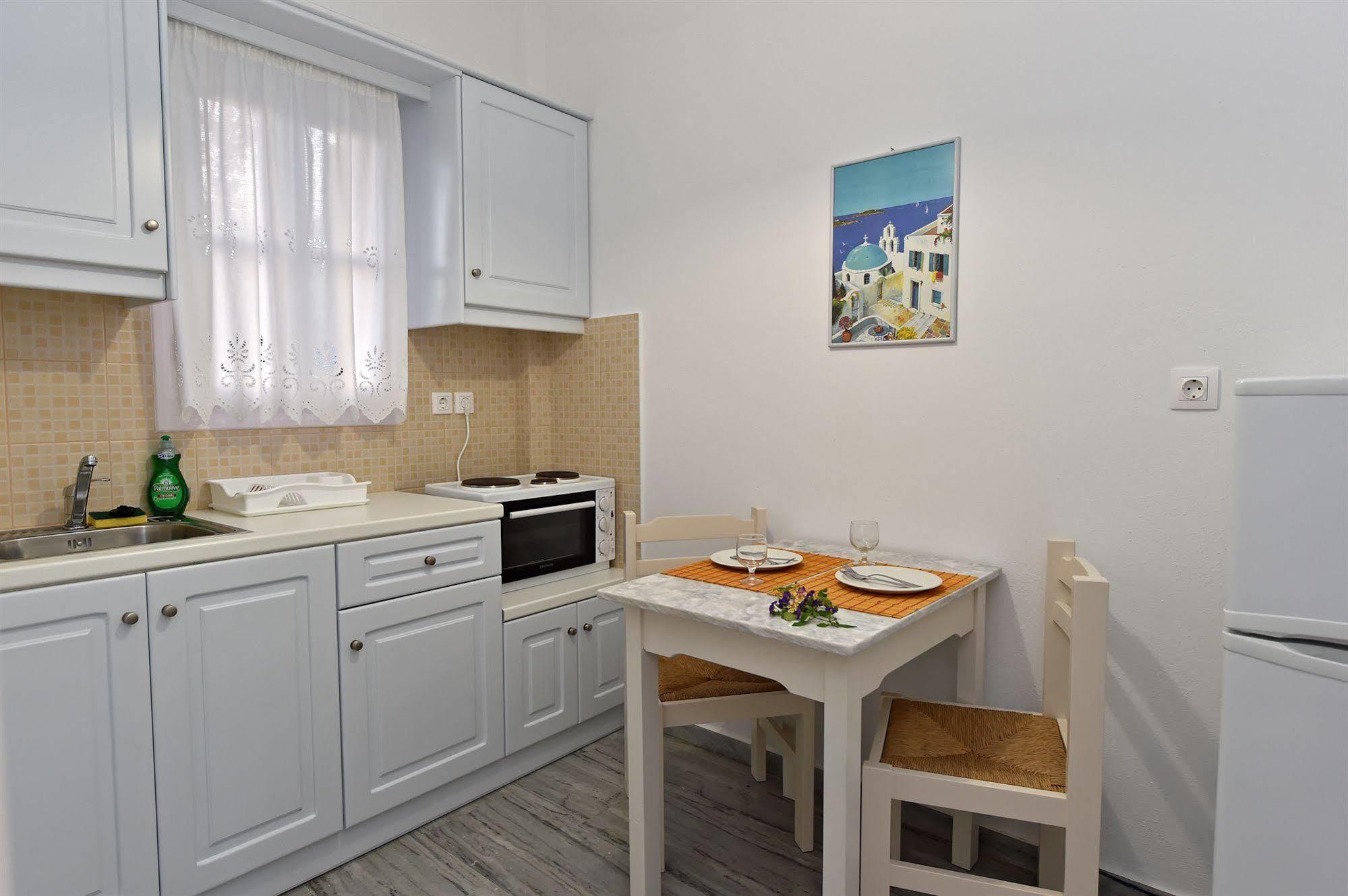 Apartments Tarsa Drios Bagian luar foto