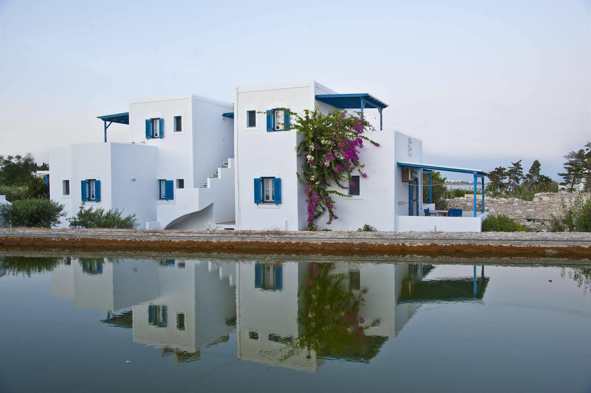 Apartments Tarsa Drios Bagian luar foto